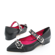 Ballerina Andrea Pinto