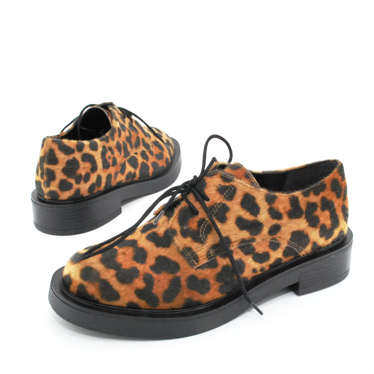 Stringata Lucrezia D'Altavilla