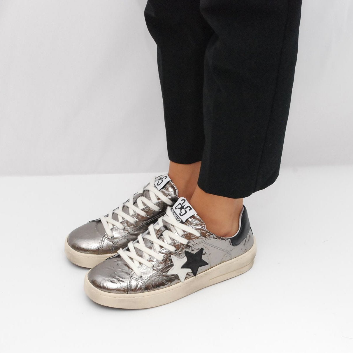 Sneakers Two Star in pelle