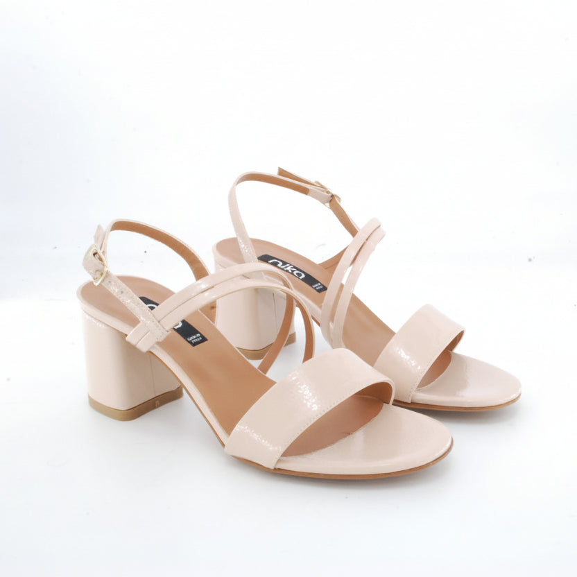 Sandalo NIKA