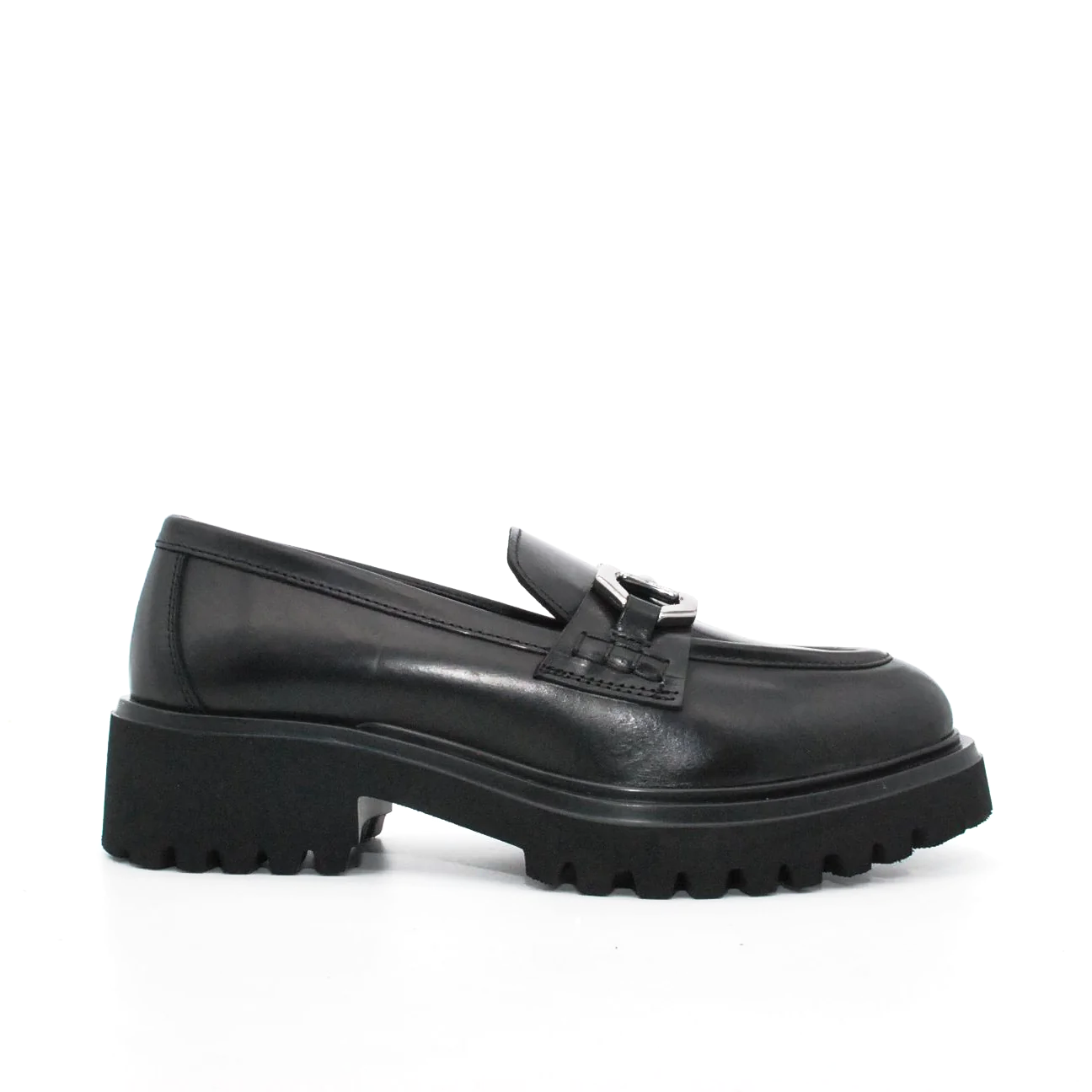 mocassino-nika-in-pelle-35-nero-pelle-mocassino_fb75e91b-e5a3-443d-8983-0acfa6cb7680.png