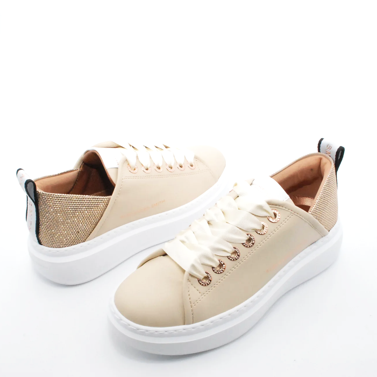 sneakers-alexander-smith-wembley-in-pelle-sneakers-2_1f239d3b-3626-4801-9e9b-92e640bb0e76.png
