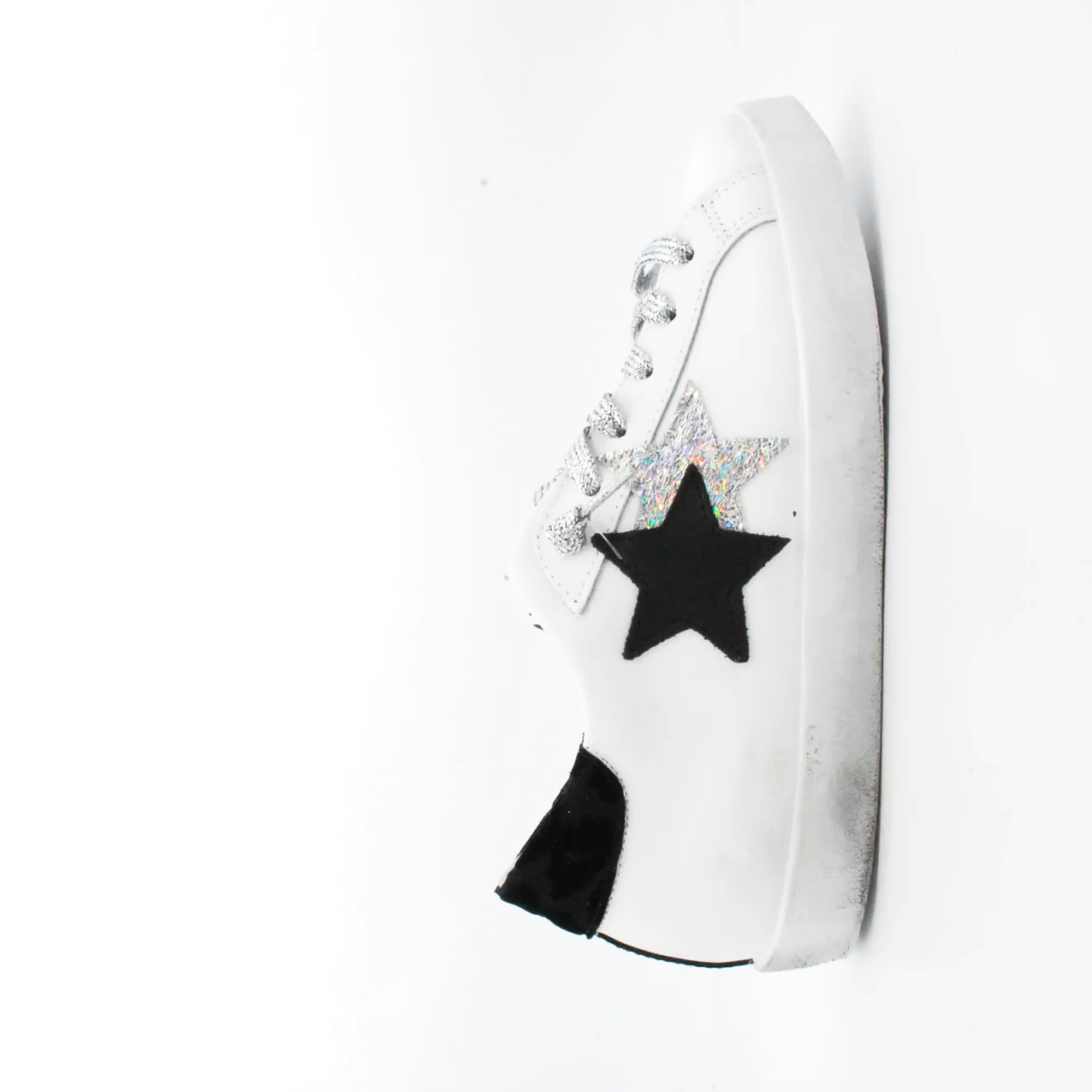 sneakers-two-star-in-pelle-35-bianco-pelle-sneakers_4f0358f1-4fa3-4768-a9dd-6c4c1335a6ed.png