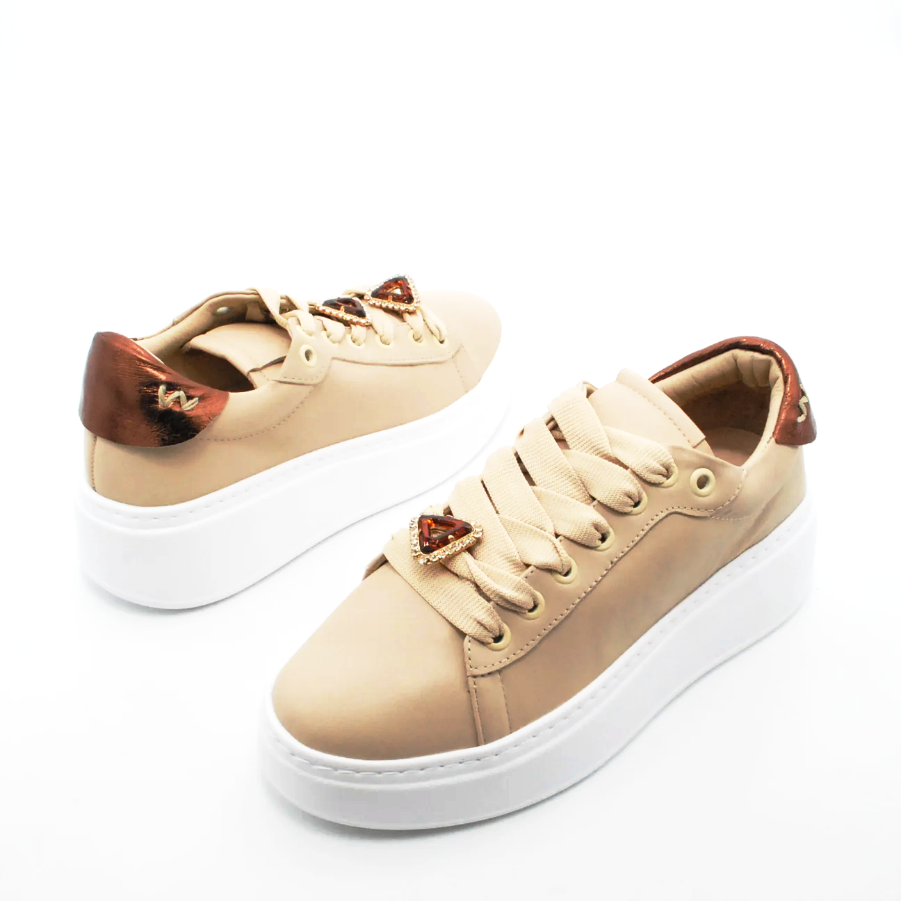 sneakers-wave-in-pelle-sneakers-2_e6f26448-a3f8-4737-946f-f471d4fa25fb.png